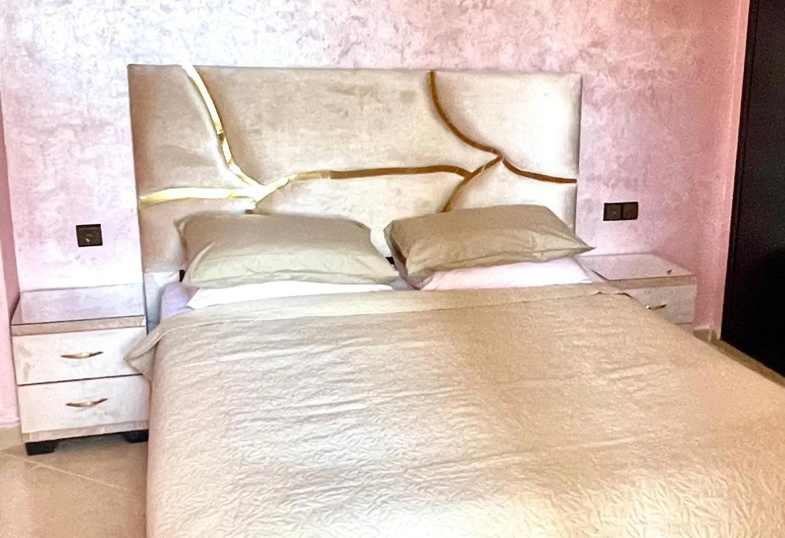 Luxueux Appartement Parc Champs De Cours Avec Wifi Fibre 100 Mo Fes