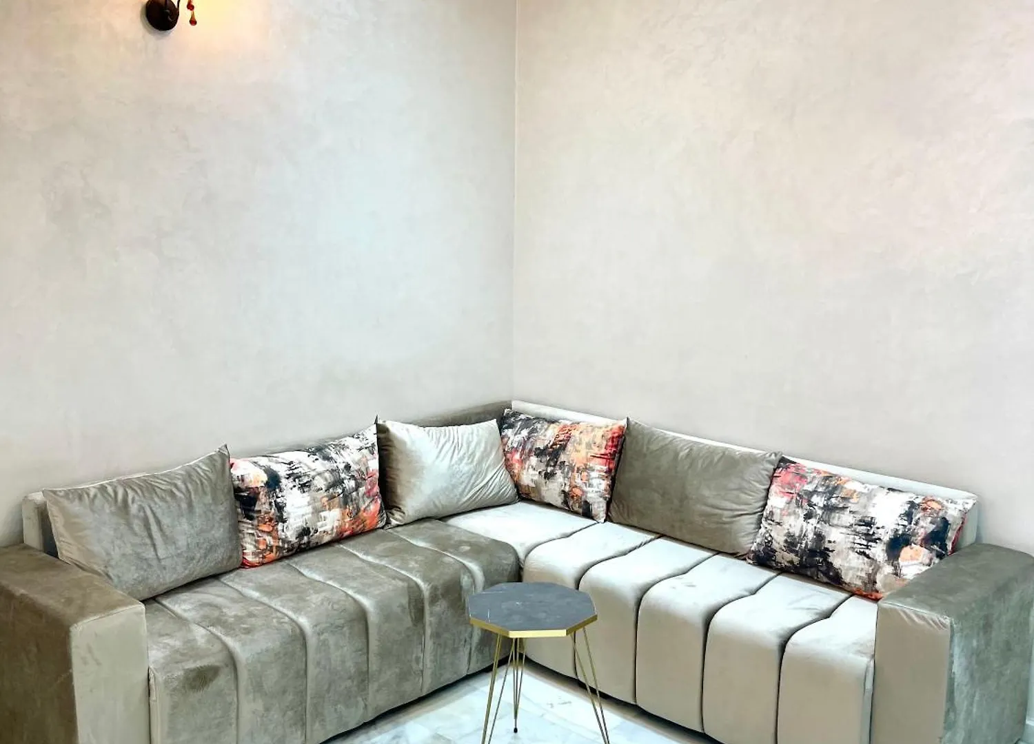 Apartment Luxueux Appartement Parc Champs De Cours Avec Wifi Fibre 100 Mo Fes Morocco